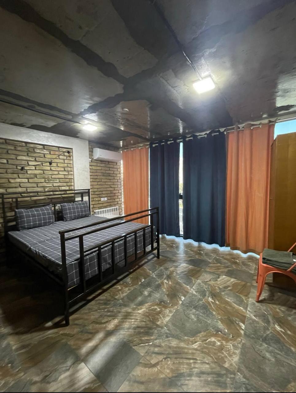 Local Hotel タシュケント エクステリア 写真